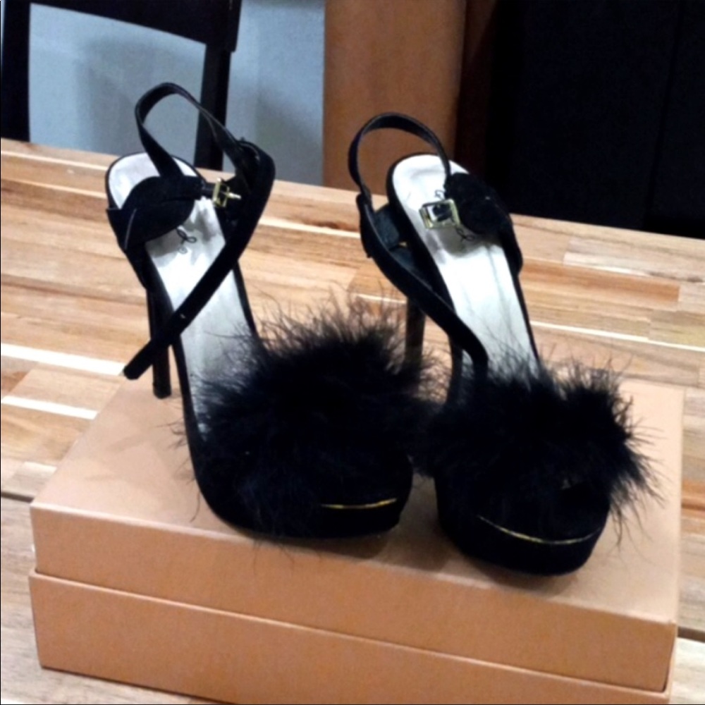 Black Fluffy Heels